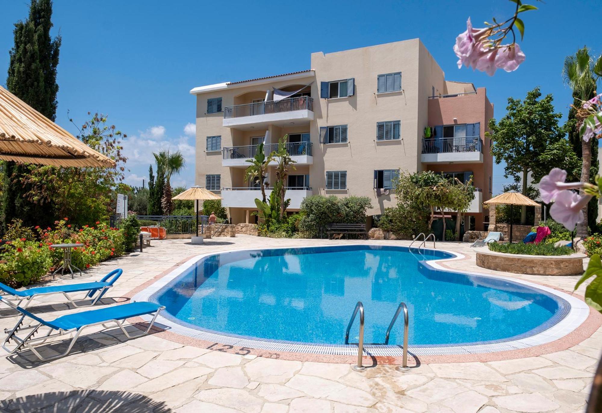 Hermes Gardens Paphos Exterior photo